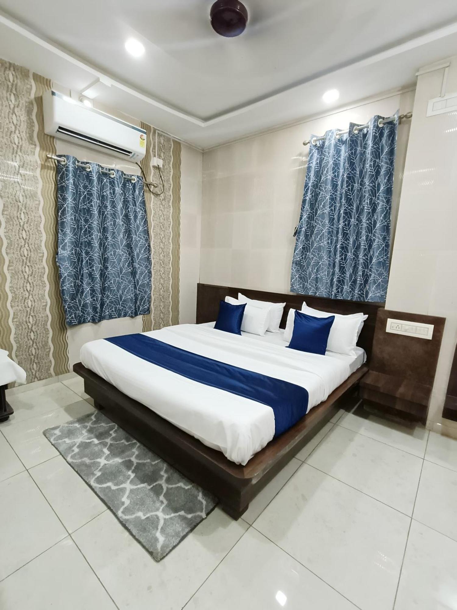 Hotel Shree Nath - 200 Meters From Dwarkadhish Temple Exterior foto